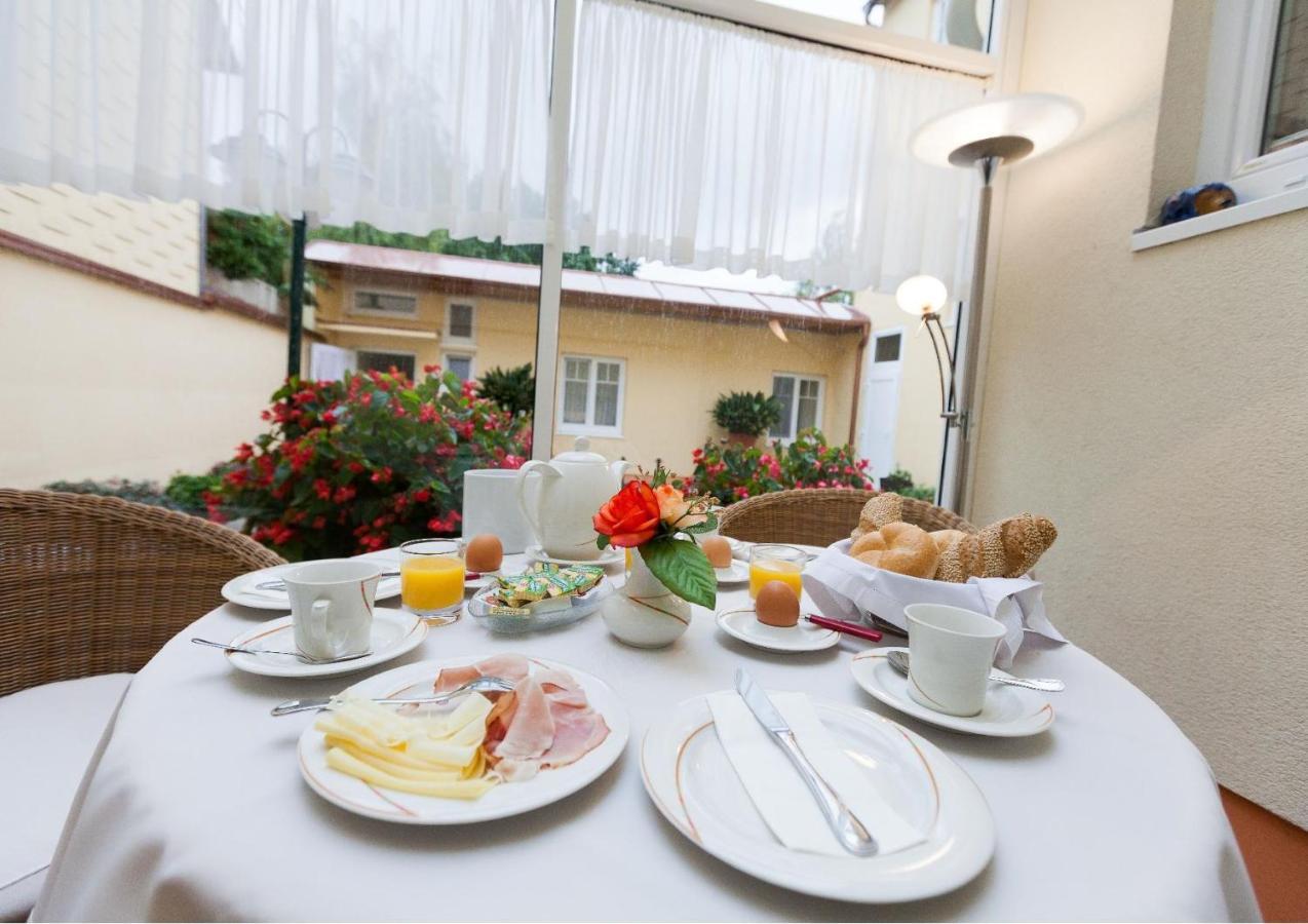 Pension Elfy Baden Extérieur photo